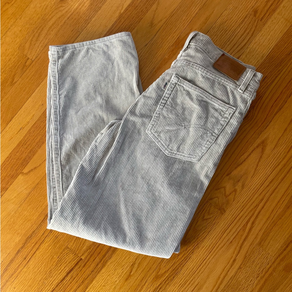 Levi’s baggy dad jean